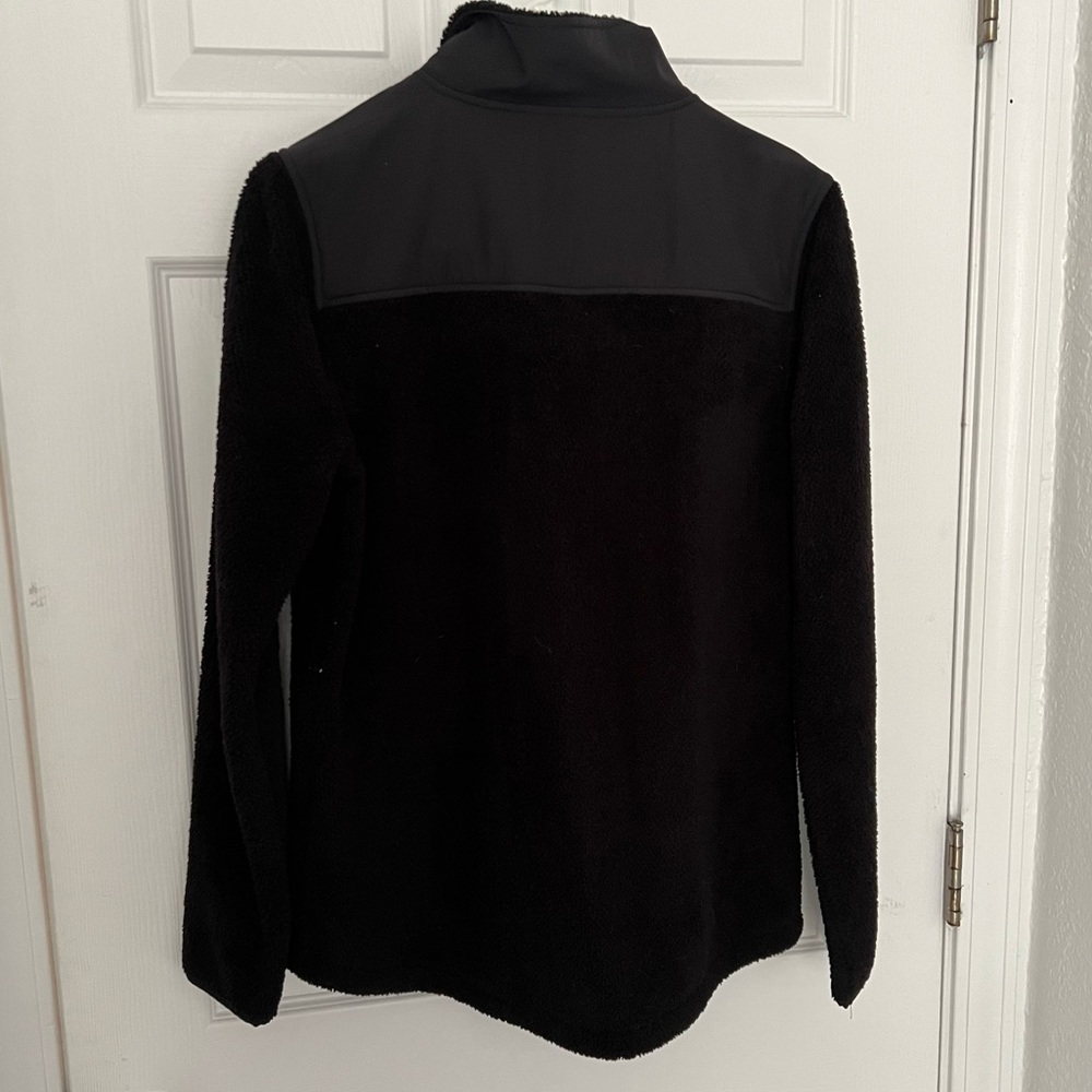 FILAS Jacket - Size Medium 🖤 - Picture 2 of 4